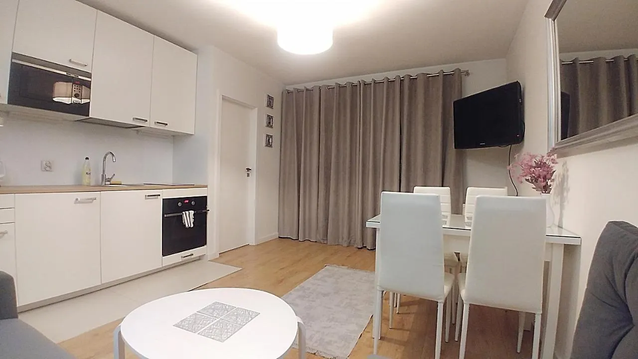 Old Town Mirror Apartment - Garage غدانسك